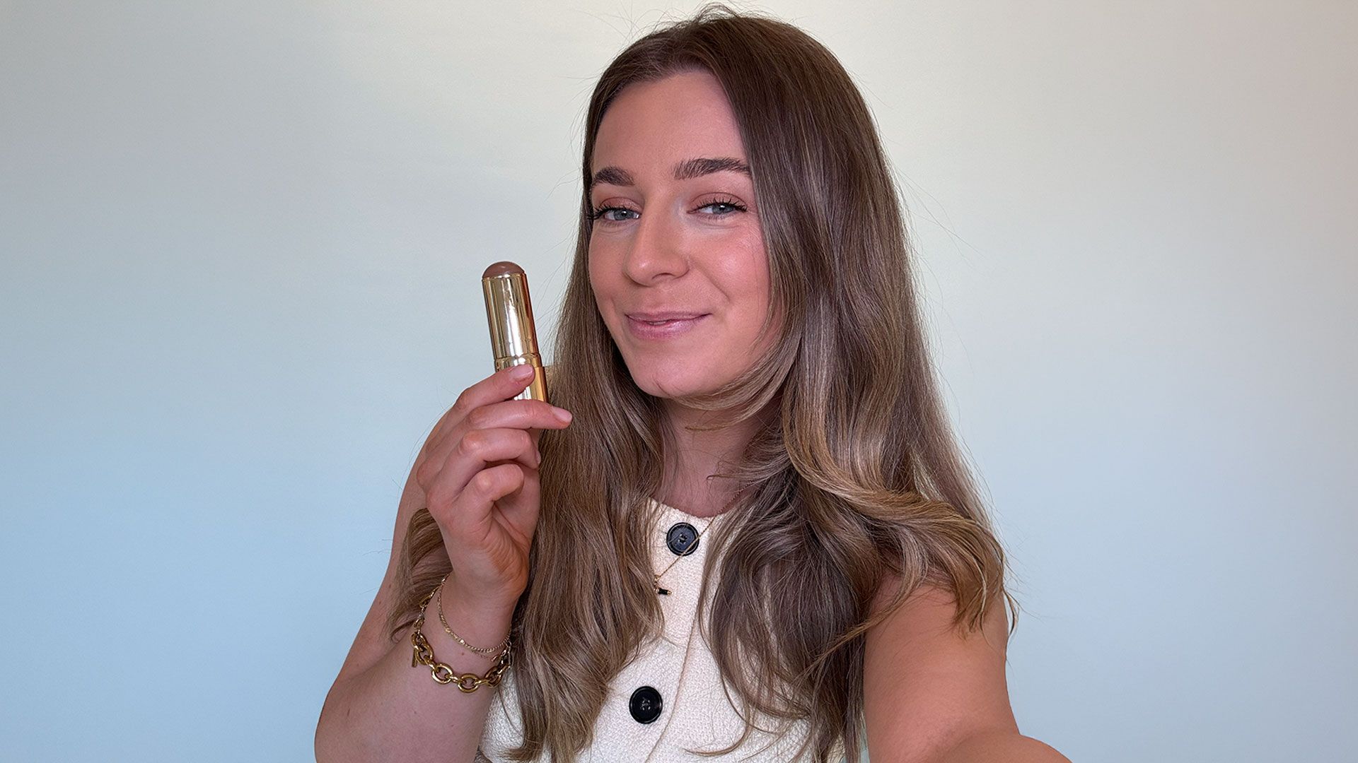 I spoke to four MUAs for their contour stick picks – these are the products they adore