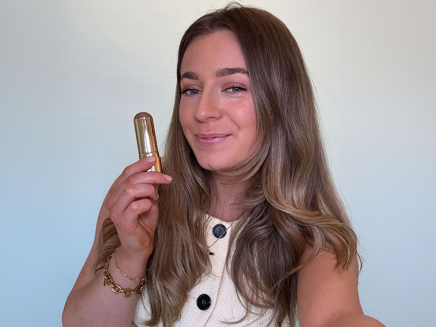 I spoke to four MUAs for their contour stick picks – these are the products they adore