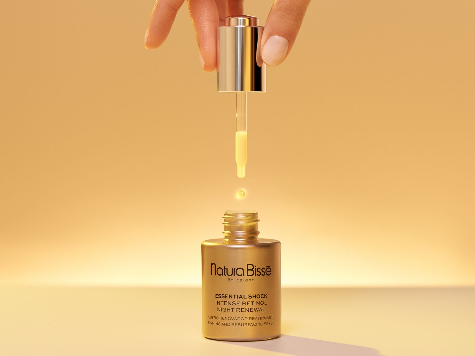 Glamour Shops: 11 beauty buys experts and insiders are shopping this month